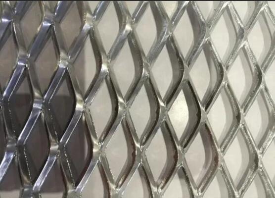 Galvanized Expanded Metal Screen Mesh Stainless Steel Diamond Hole Shape Disesuaikan