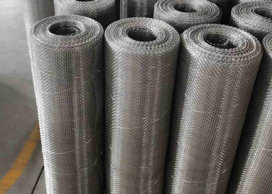 Lubang Persegi SS Woven Wire Mesh 18x18 Mesh Selvage Edge