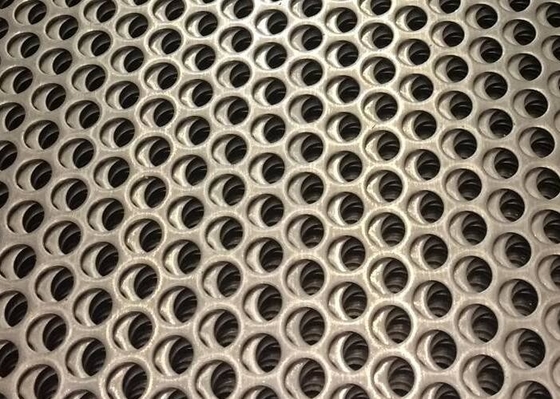 Hd Galvanis Perforated Metal Mesh Ketahanan Korosi Panjang 30m